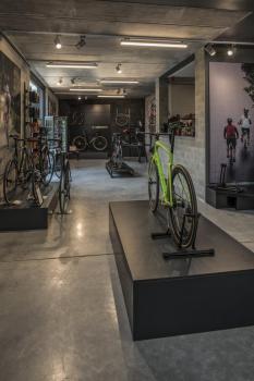 SIGHT TRACK, für Hochvolt-Stromschienen 3Phasen, LED, 3000 K, silbergrau, inkl. 3 Phasen-Adapter