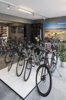 SIGHT TRACK, für Hochvolt-Stromschienen 3Phasen, LED, 3000 K, silbergrau, inkl. 3 Phasen-Adapter