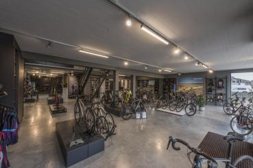 SIGHT TRACK, für Hochvolt-Stromschienen 3Phasen, LED, 3000 K, silbergrau, inkl. 3 Phasen-Adapter