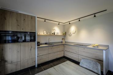 Preview: PURI TRACK, QPAR51 schwarz 50 W, inkl. 1P.-Adapter