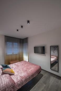 Preview: TRILEDO, Indoor Deckenaufbauleuchte, QPAR51, schwarz, max 10 W, rund