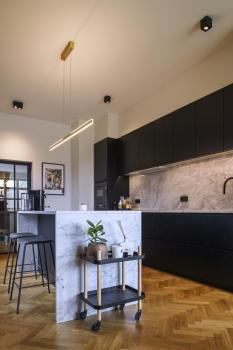 Preview: TRILEDO, Indoor Deckenaufbauleuchte, QPAR51, schwarz, max 10 W, eckig