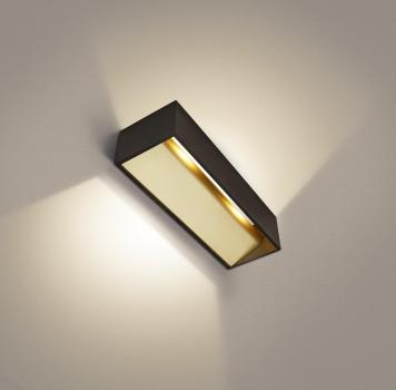 Preview: LOGS IN L Indoor LED Wandaufbauleuchte schwarz/messing 3000 K TRIAC dimmbar