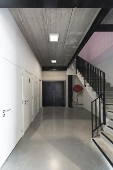 Preview: SENSER 24, Indoor LED Deckenaufbauleuchte eckig weiß 3000 K