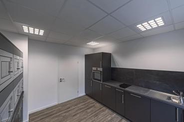 PAVANO 600x600, Indoor LED Deckeneinbauleuchte weiß 4000 K UGR <19