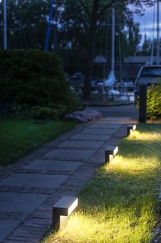 L-LINE OUT 30, Outdoor LED Stehleuchte anthrazit CCT switch 3000/4000 K