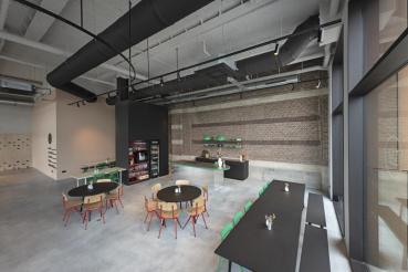 Preview: NUMINOS® S 3Ph., PHASE, 3~ Spot, zylindrisch, 2700 K, 8 Watt, Phasenabschnitt, 24°, matt schwarz