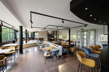 NUMINOS® S 3Ph., PHASE, 3~ Spot, zylindrisch, 3000 K, 8 Watt, Phasenabschnitt, 36°, matt schwarz