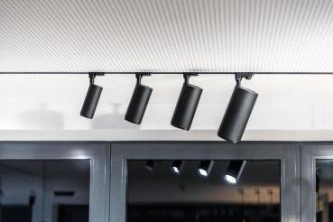 Preview: NUMINOS® M 3Ph., PHASE, 3~ Spot, zylindrisch, 4000 K, 14 Watt, Phasenabschnitt, 24°, matt schwarz