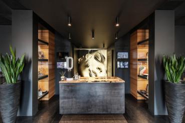 NUMINOS® M CL, PHASE, Deckenaufbauleuchte, 2700 K, 14 Watt, Phasenabschnitt, 60°, matt schwarz