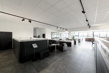 NUMINOS® L 3Ph., PHASE, 3~ Spot, zylindrisch, 4000 K, 20 Watt, Phasenabschnitt, 60°, matt schwarz