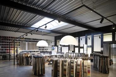 NUMINOS® S 3Ph., DALI, 3~ Spot, zylindrisch, 3000 K, 7,8 Watt, DALI, 36°, matt schwarz