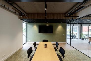 NUMINOS® M 3Ph., DALI, 3~ Spot, zylindrisch, 2700 K, 13 Watt, DALI, 60°, matt schwarz