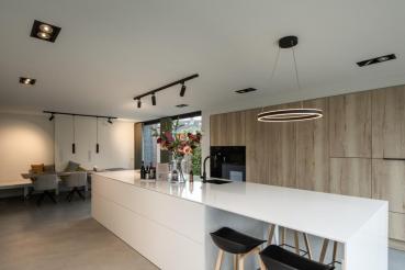 NUMINOS® M PD, DALI, Pendelleuchte, Pendellänge 250 cm, 3000 K, 13 Watt, 36°, DALI, matt schwarz