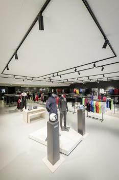 NUMINOS® L 3Ph., DALI, 3~ Spot, zylindrisch, 4000 K, 19 Watt, DALI, 36°, matt schwarz