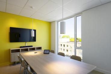 Preview: NUMINOS® L PD, DALI, Pendelleuchte, Pendellänge 250 cm, 3000 K, 19 Watt, 36°, DALI, matt weiß / matt schwarz