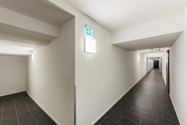 SIMA, Indoor LED Wand- und Deckenaufbauleuchte weiß 3000 K eckig