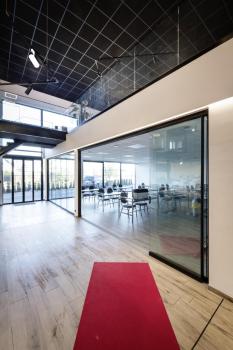 NUMINOS® XL 3Ph., PHASE, 3~ Spot, zylindrisch, 4000 K, 28 Watt, Phasenabschnitt, 60°, matt schwarz