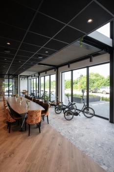 NUMINOS® XL 3Ph., DALI, 3~ Spot, zylindrisch, 2700 K, 27 Watt, DALI, 60°, matt schwarz