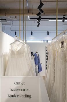 NUMINOS® XL 3Ph., DALI, 3~ Spot, zylindrisch, 4000 K, 27 Watt, DALI, 36°, matt schwarz