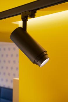 NUMINOS ZOOM M, 3 Phasen Spot schwarz 20 W 4000 K 15-60°