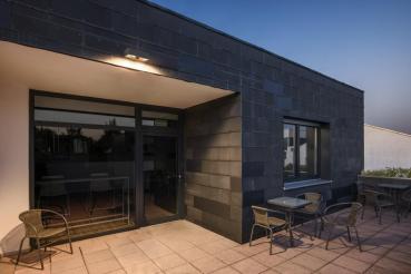 ESKINA FRAME WL double, Wandaufbauleuchte anthrazit 27 W 2200/2400 lm 3000/4000 K CRI 80 95°