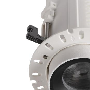 Preview: NUMINOS® PROJECTOR XS, Deckeneinbauleuchte, 3000 K, 20°, zylindrisch, weiß / schwarz