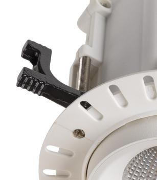 Preview: NUMINOS® PROJECTOR S, Deckeneinbauleuchte, 2700 K, 55°, zylindrisch, weiß / weiß