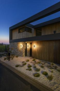 QUADRULO, Wandaufbauleuchte, 3000 K, anthrazit/braun