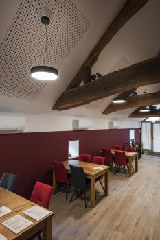 MEDO® PRO 40, Wand- und Deckenaufbauleuchte, rund, 3000/4000 K, 19 W, Phasenabschnitt, 80°, UGR <19, schwarz