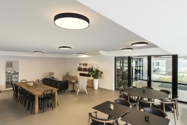 MEDO® PRO 60, Wand- und Deckenaufbauleuchte, rund, 3000/4000 K, 39 W, DALI, Touch, 110°, schwarz