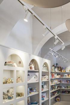 NOBLO® SPOT, 3~ Spot, rund, 2000-3000 K, 8.4 W, Dim-to-Warm, Phasenabschnitt, 36°, weiß