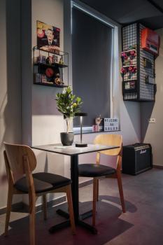 VINOLINA, Tischleuchte, Akku, IP54, 2700/3000 K, TOUCH, schwarz