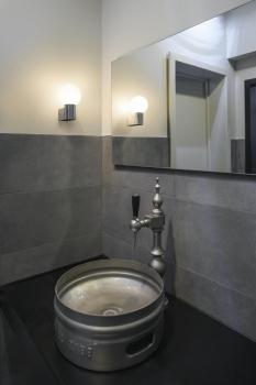 VARYT, Wandaufbauleuchte, rund, 1x max. 6 W E14, chrom