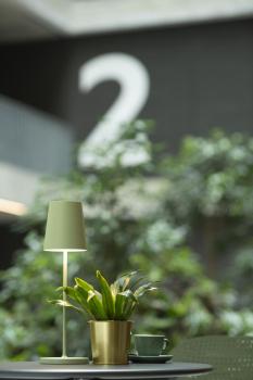 VINOLINA TWO, Tischleuchte, Akku, IP65, 2200/2700/3000 K, TOUCH, grün