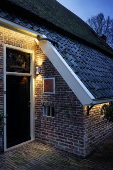 MODELA, Wandleuchte, up/down, 2700 K, PHASE, weiß/gold