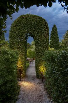 HELIA SLIM Pole, double, LED Outdoor Stehleuchte, schwarz IP65 3000 K