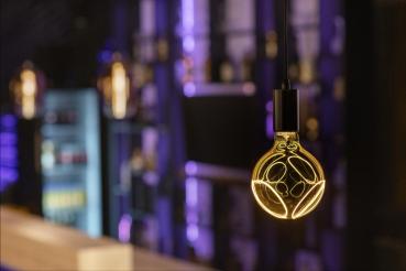 LED Globe 125 2x slanting Soft Curve, LED-Leuchtmittel, smokey, E27, PHASE, 6 W, 1900 K