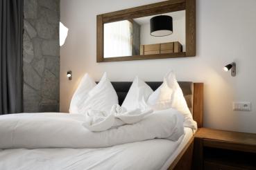 Preview: PURI 2.0 Dome, Wand- und Deckenaufbauleuchte, Schalter, rechteckig, 1x max. 6 W GU10, grau