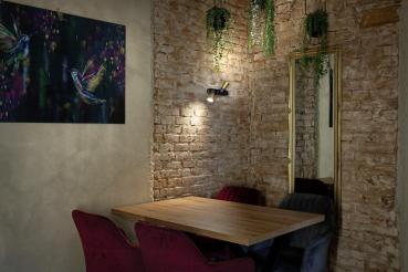 Preview: PURI 2.0 Cone, Wand- und Deckenaufbauleuchte, asymmetrisch, 2 x max. 6 W GU10, schwarz / gold