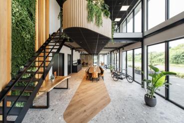 PANEL C, DALI 625 34 W 830/840 UGR 