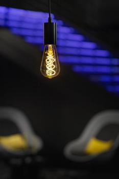 Preview: LED ST64, LED-Leuchtmittel, gold, E27, 4 W, 1800 K