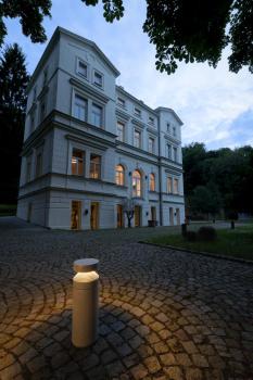 CONCRETE, Pole 55, PHASE, Stehleuchte, 2700 K, IP65, grau