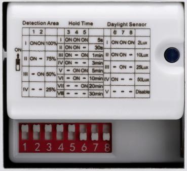 Preview: OUTDOOR BULKHEAD V 360, SENSOR 20W 830/840/856 IP65 IK10, weiß