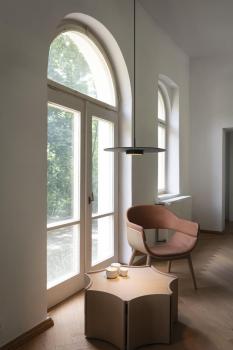 GRIP! FLAT, 48V Pendelleuchte, DALI, Pendellänge 200 cm, 2700/3000 K, schwarz / gold