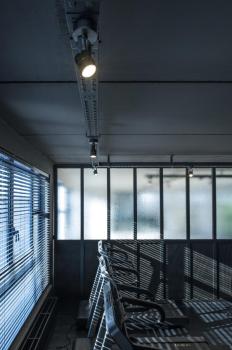 Preview: SPOT 79, Wand- und Deckenleuchte, QPAR51, rund, schwarz, 230V, max. 50 W