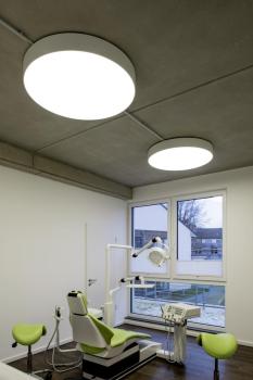 MEDO 90, Deckenleuchte, LED, 3000 K, rund, silbergrau, Ø 90 cm, zur Pendelleuchte umrüstbar, 120 W