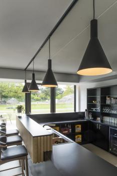 PENDELLEUCHTENADAPTER, für Hochvolt 1Phasen-Aufbauschiene, schwarz, inkl. Zugentlastung und Gewindestück