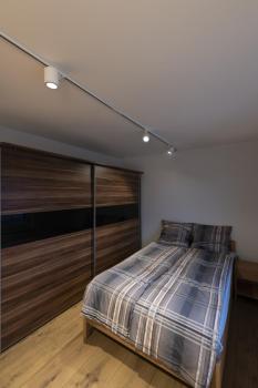 Preview: ENOLA C TRACK, Spot für Hochvolt-Stromschiene 1Phasen, LED, 3000 K, rund, weiß, 55°, 11,2 W, inkl. 1Phasen-Adapter