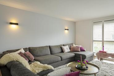 Preview: OSSA 300, Wandleuchte, QT-DE12, oval, up/down, schwarz, L/B/H 30/8/6,5 cm, max. 120 W